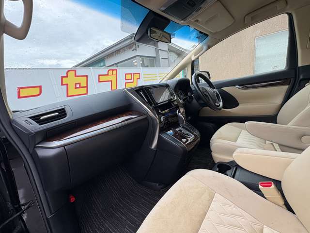 トヨタ ヴェルファイア