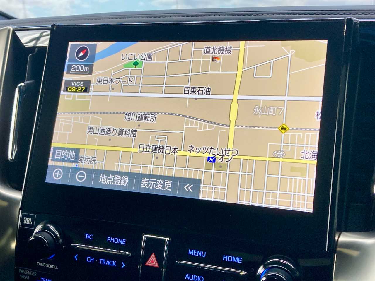トヨタ アルファード　ハイブリッド