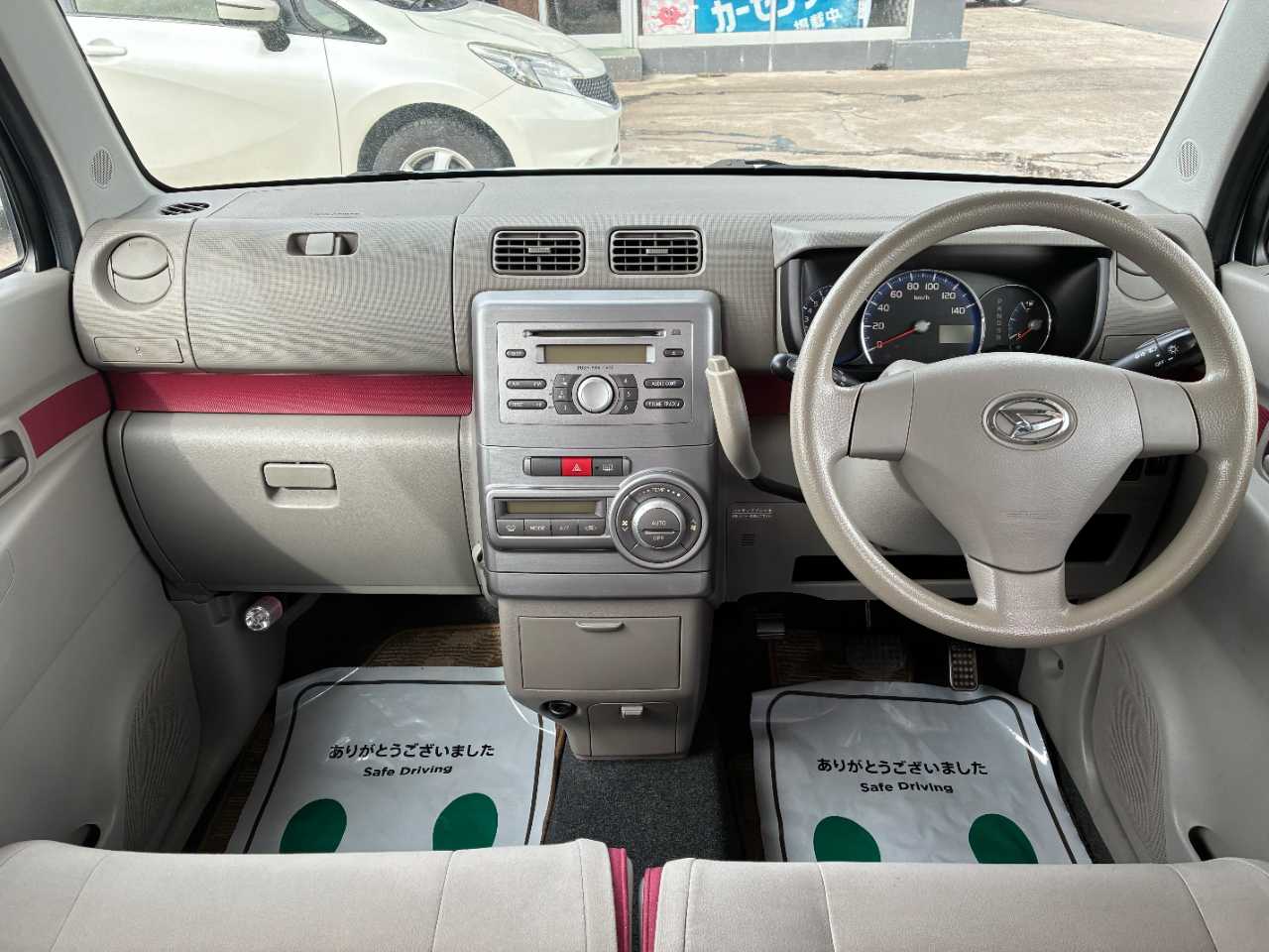 ダイハツ ムーヴ　コンテ