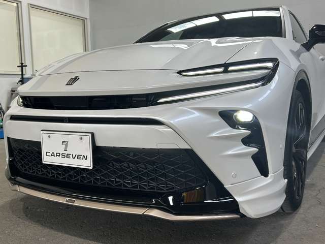 トヨタ クラウン　スポーツ　ハイブリッド