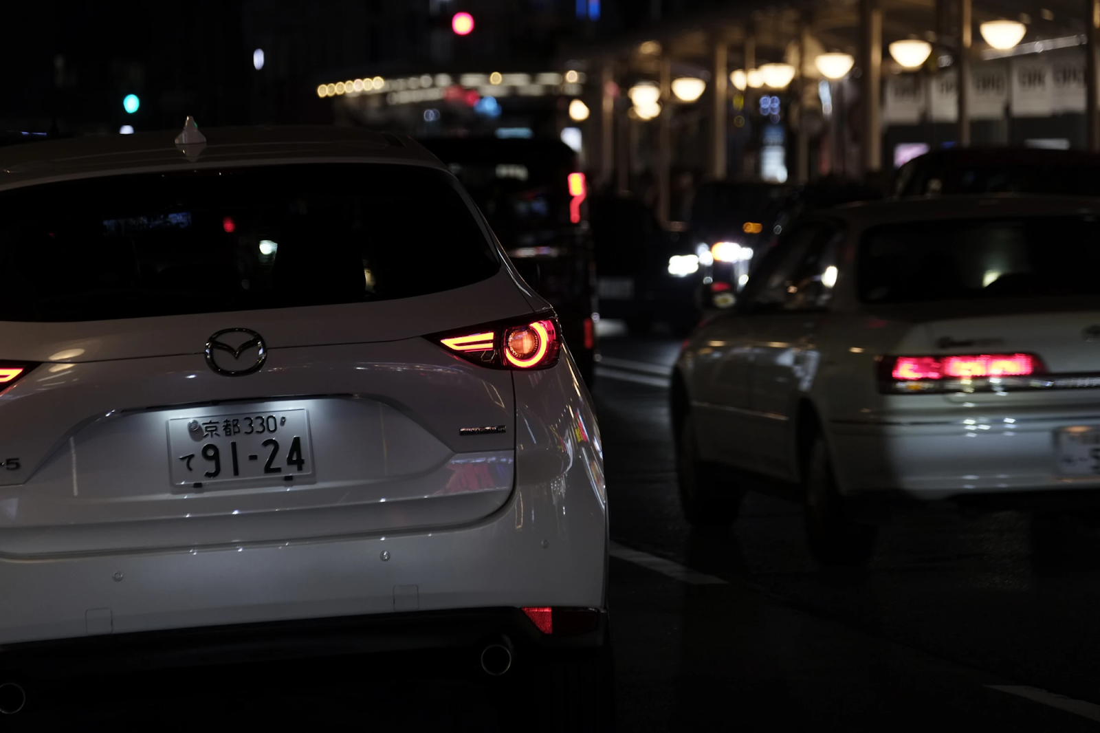 電光ナンバープレートとは？取得方法や取り付けるのにかかる費用 