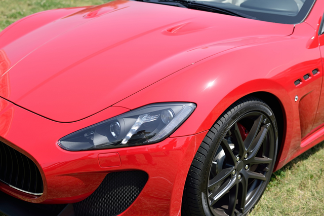 外車のエンブレムが憧れ おすすめのメーカーや気になる維持費を紹介 セブンスマガジン カーセブンが運営する車に関する情報の発信サイト