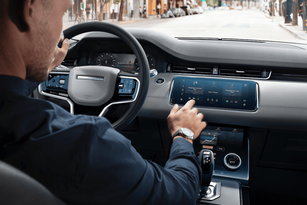 ランドローバー:レンジローバー イヴォーク(PHEV)フロント