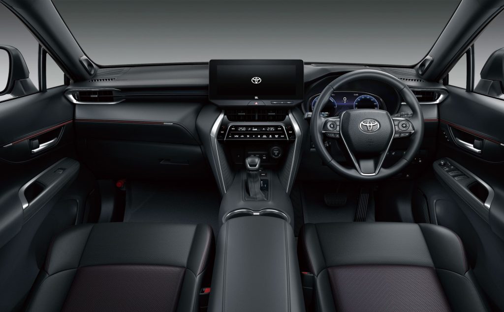 トヨタ:ハリアー(PHEV)フロント