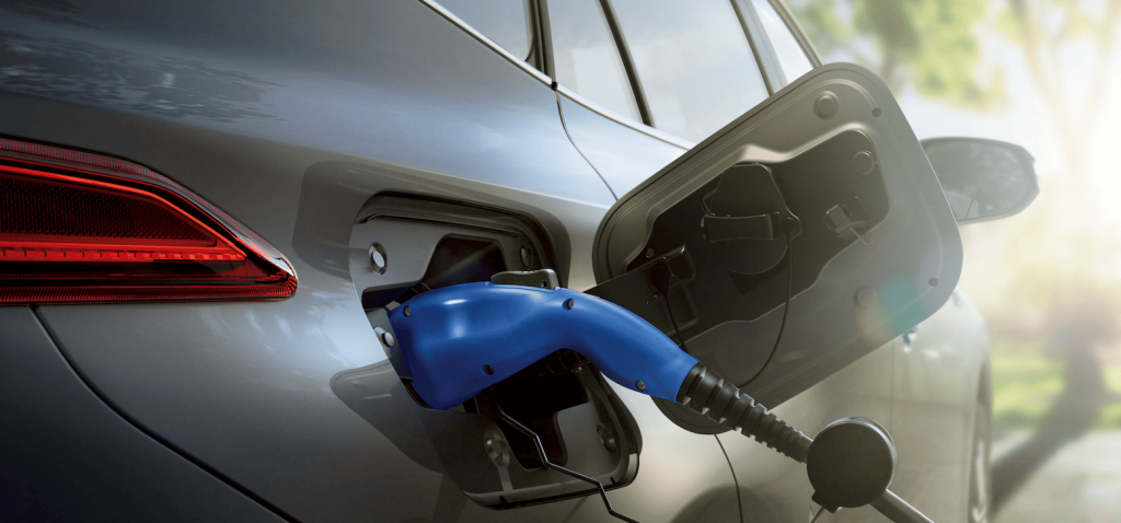 PHEV ガソリンの違い