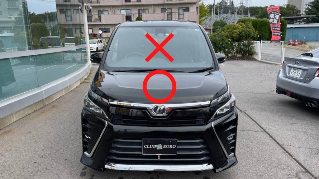 車のステッカーをきれいに貼る方法 はがし方もあわせて解説