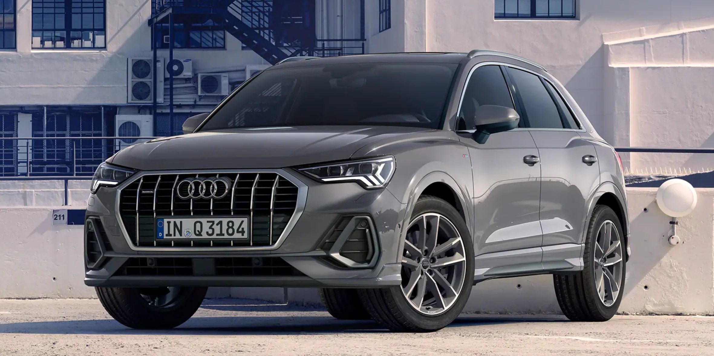 アウディ（Audi） Q3