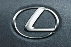 レクサス(トヨタ)のエンブレム
